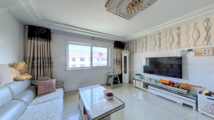 天悦华府二手房实景图