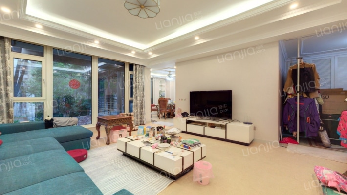 麓山国际塞尔维蒙二手房实景图