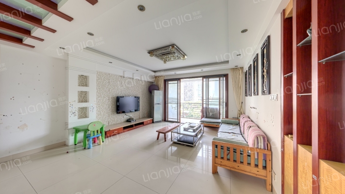 水岸豪景二手房实景图