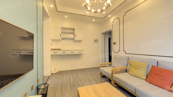 岭秀都江3期二手房实景图