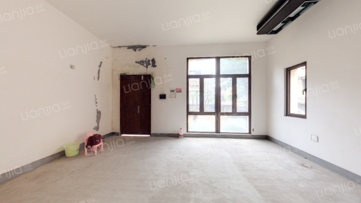 龙湖东桥郡三组团二手房实景图