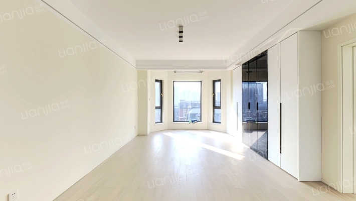 贝肯山香柏园二手房实景图