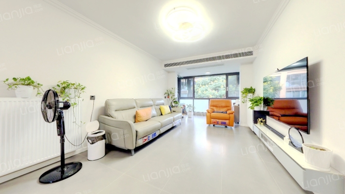 雅南居二手房实景图