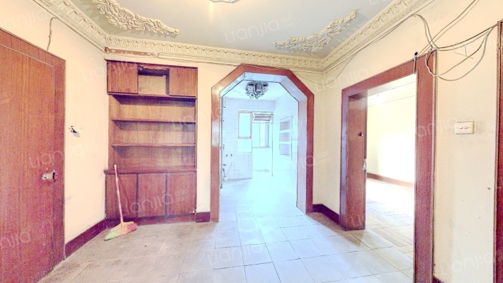 金沙路73号二手房实景图