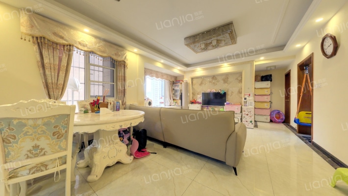 海亮樾金沙二手房实景图