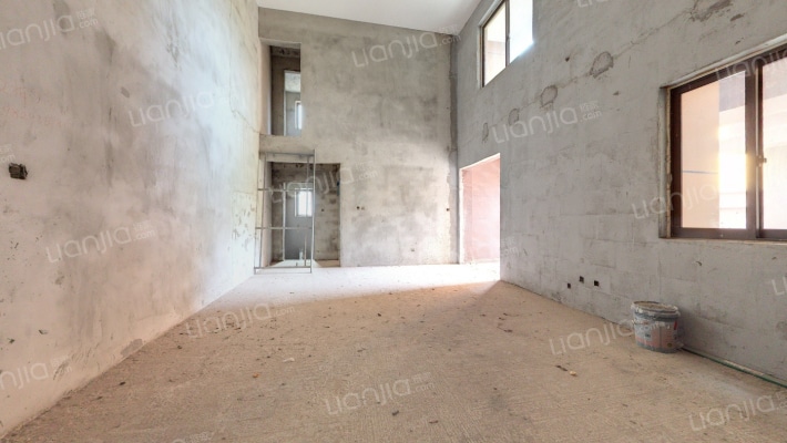 诚卓华盛国际二手房实景图