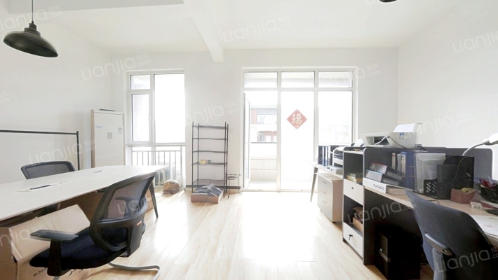 海铭听涛别院二手房实景图