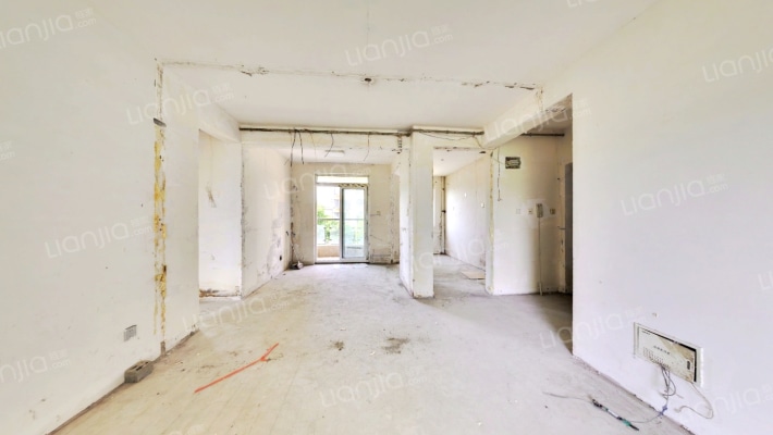 爱博五村二手房实景图