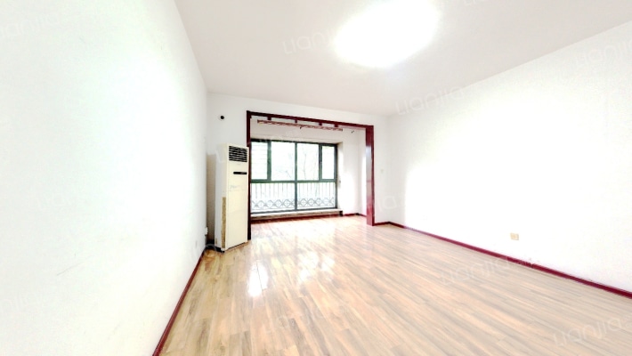 国际城四期二手房实景图