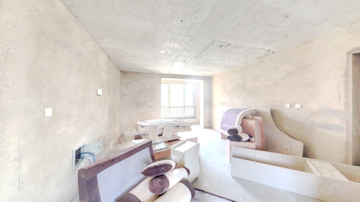 北宇红枫庭院二手房实景图