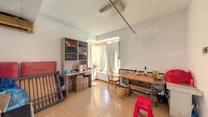 东方塞纳二手房实景图