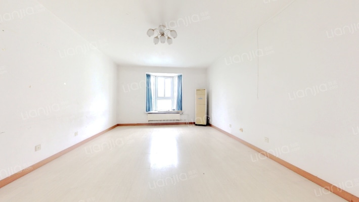 滨河宅区二手房实景图