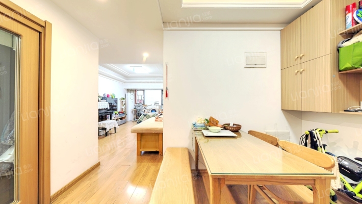 当代国际花园铂公馆二手房实景图