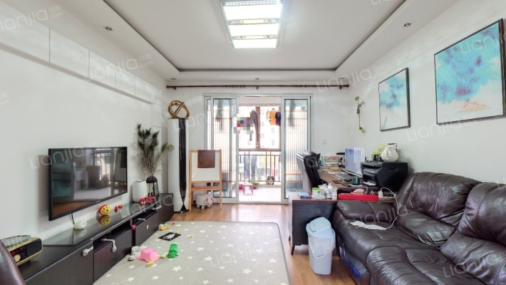 金色湖滨二手房实景图