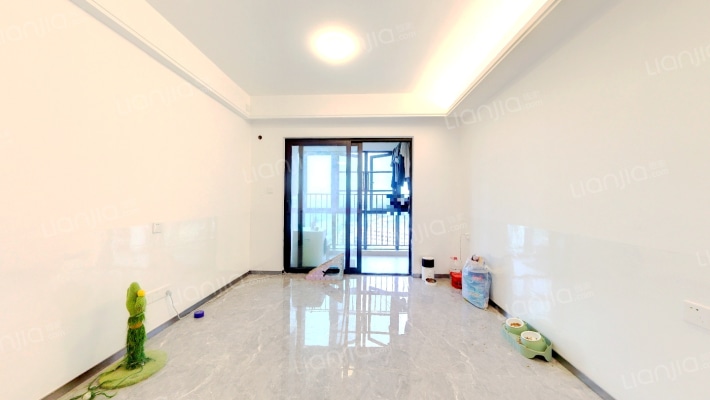 融创云玥臺二手房实景图