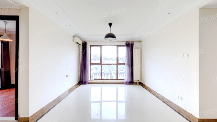 富力丹麦小镇D区二手房实景图