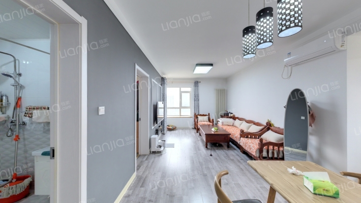 新梅江锦秀里二手房实景图