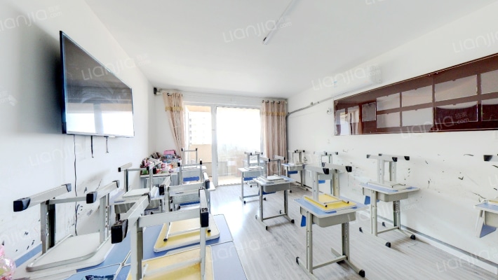 万科悦峯二手房实景图