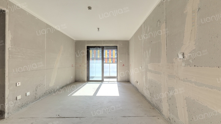 融创城融馨园二手房实景图