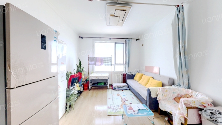 新东方公寓三期二手房实景图