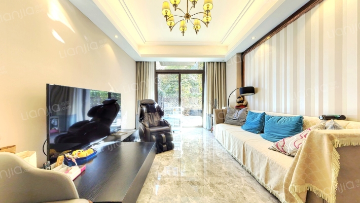 融创玉兰公馆二手房实景图