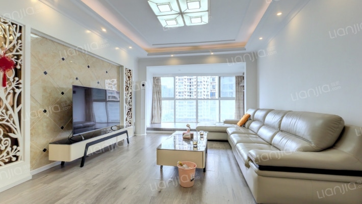 千禧河畔B区二手房实景图