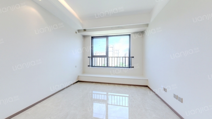 中建学府印悦二期二手房实景图