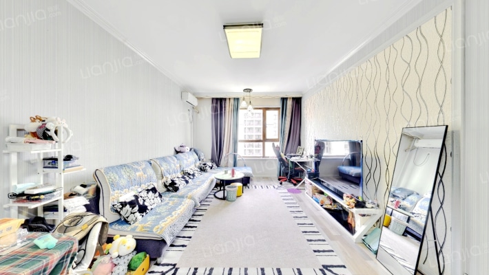 东方新天地二手房实景图