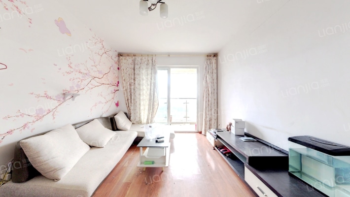 万基金蓝湾二手房实景图