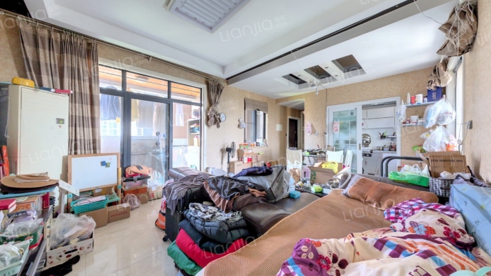 翡翠城五期二手房实景图