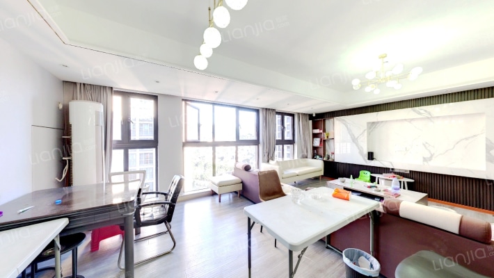 鲁能公馆一期二手房实景图