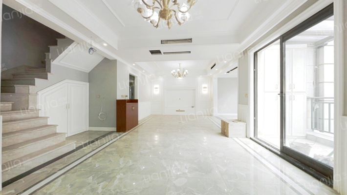 恒大麓山湖一期二手房实景图