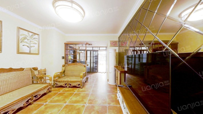 融创爱丽舍庄园二手房实景图