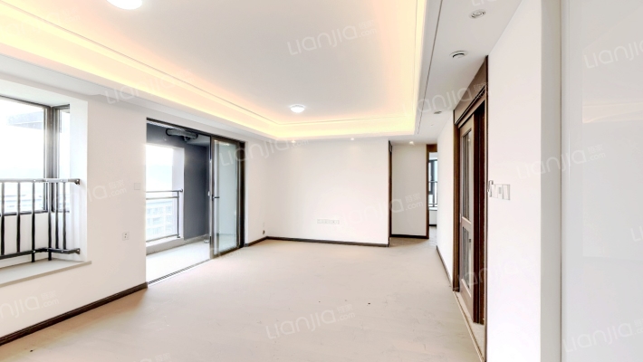 万科招商理想城晓曦二手房实景图