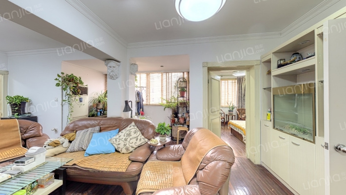 新闵小区二手房实景图