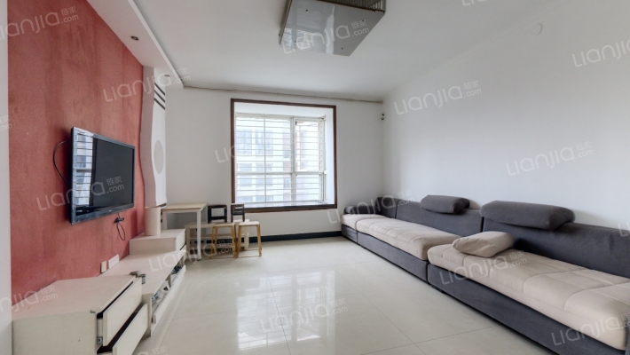 四月天小区二手房实景图