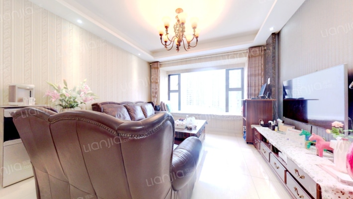 吉宝凌云峰阁二手房实景图