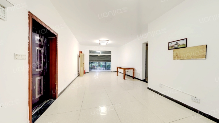 光华可乐小镇C区二手房实景图