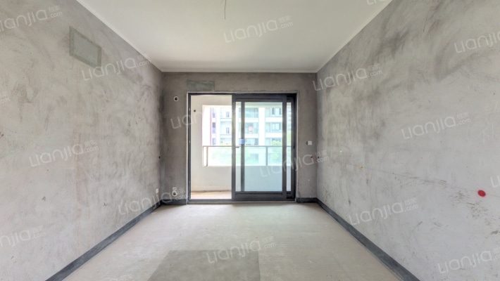 融创溪山春晓二期二手房实景图