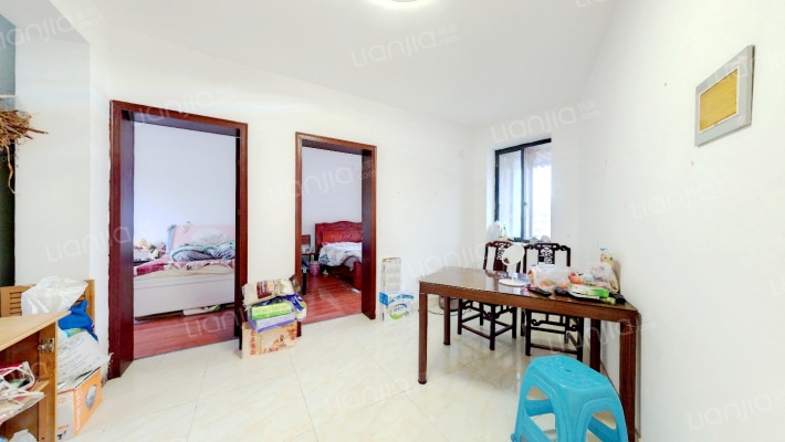 中新路8号二手房实景图