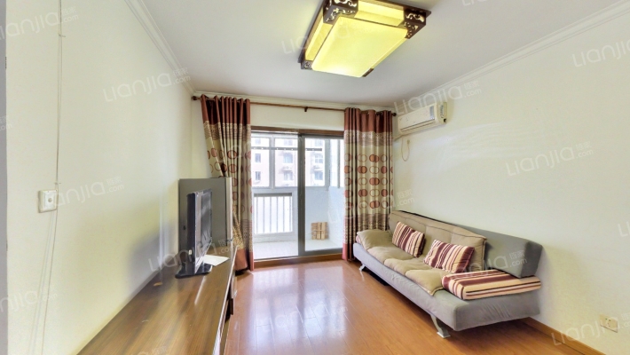 昱龙家园南区二手房实景图