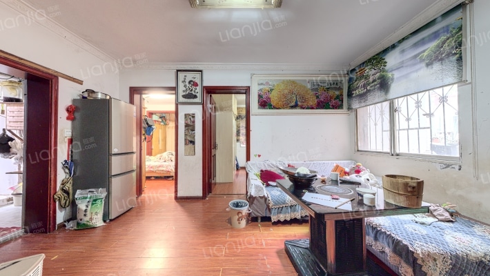 中东社区东山巷九号院落二手房实景图