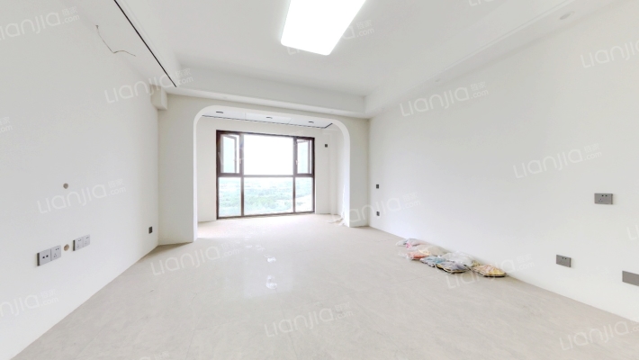 天和绣水岸二手房实景图