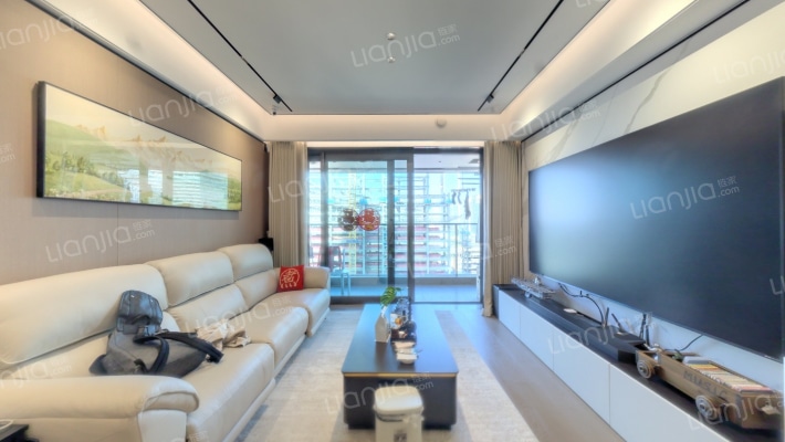 前海润峯府二手房实景图