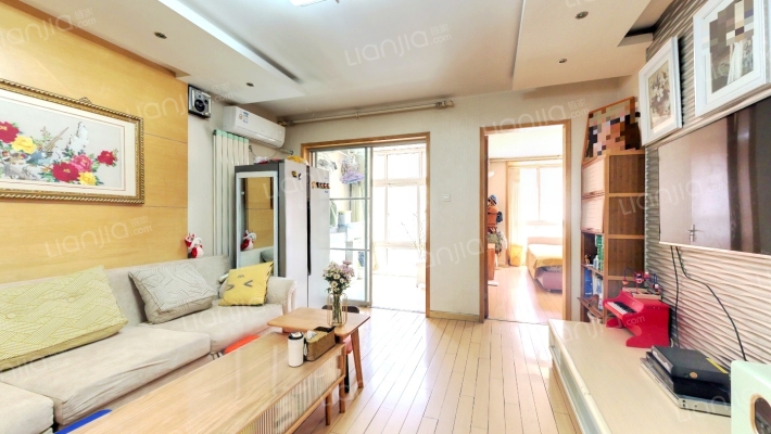 骏城二手房实景图