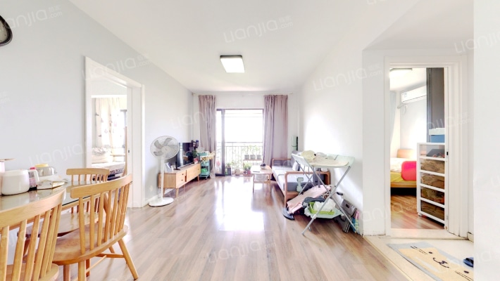 中海西岸华府南区二手房实景图