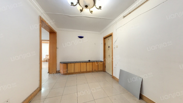 物资贸易中心小区二手房实景图