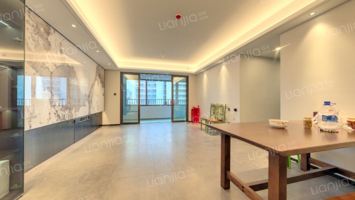 晴樾府二手房实景图