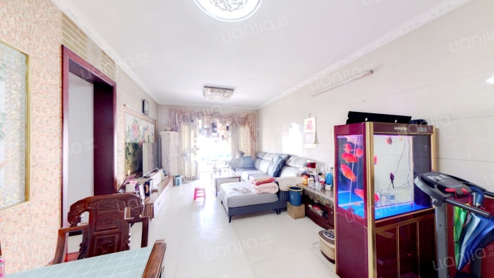 胜达家园小区二手房实景图