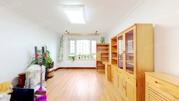 新星宇左邻小区二手房实景图